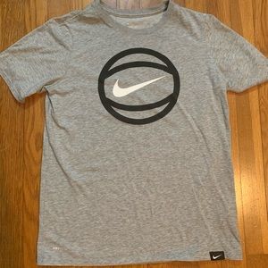 Nike Basketball Tshirt